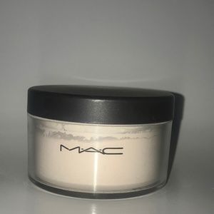 Mac Cosmetics Loose Powder W10